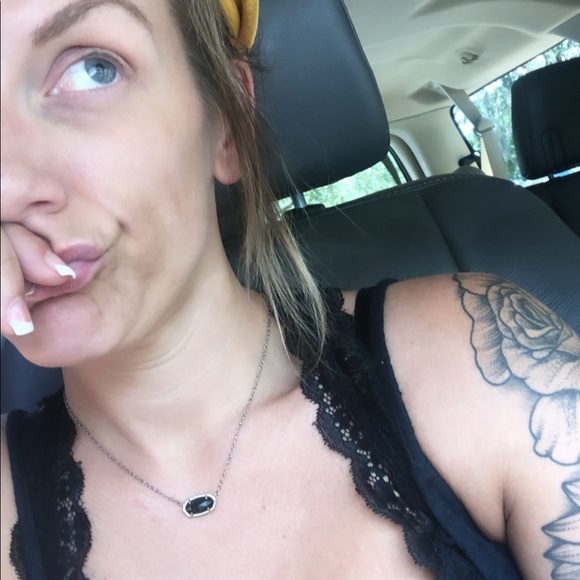 Meet your Posher, Chrissy - Picture 1 of 1